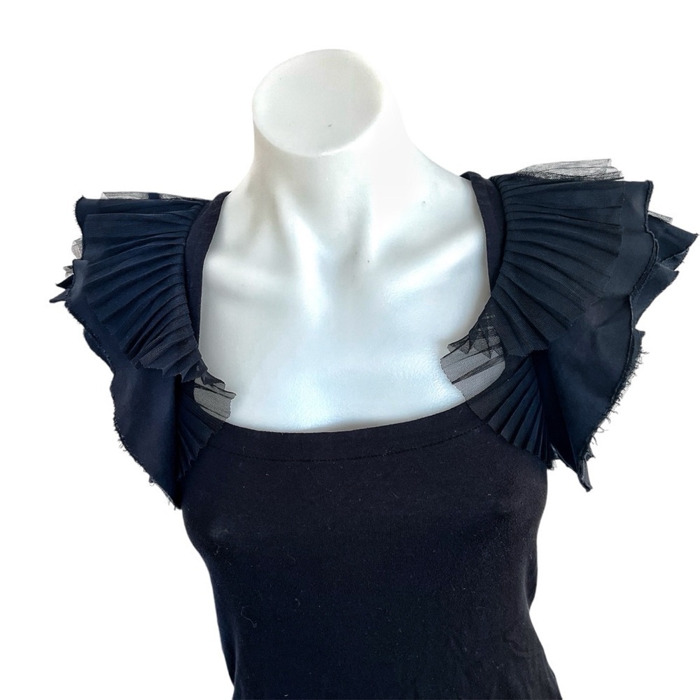 BCBGMAXAZRIA women's size XXS ribbed black tank top with flutter sleeve detail - Picture 4 of 12